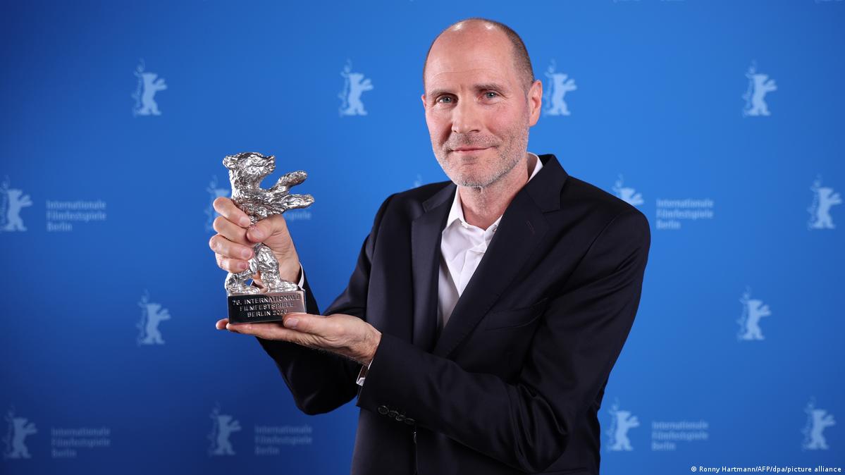 46F9ACE3 6B49 40B5 B317 2713E7EFD687